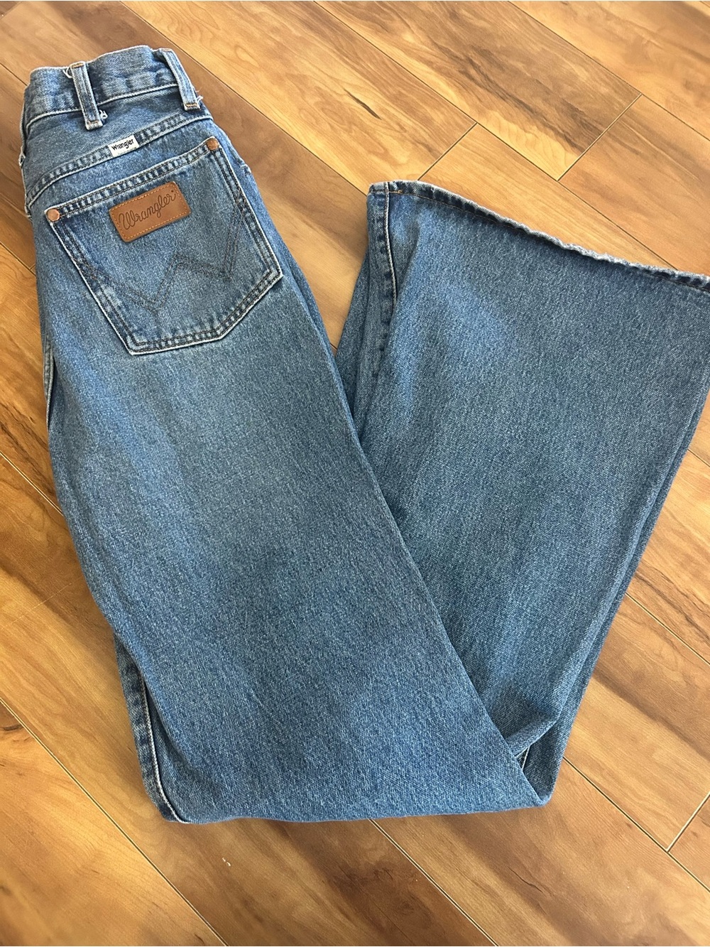 Wrangler Women's Wanderer Blue Flare Wide-Leg Jeans